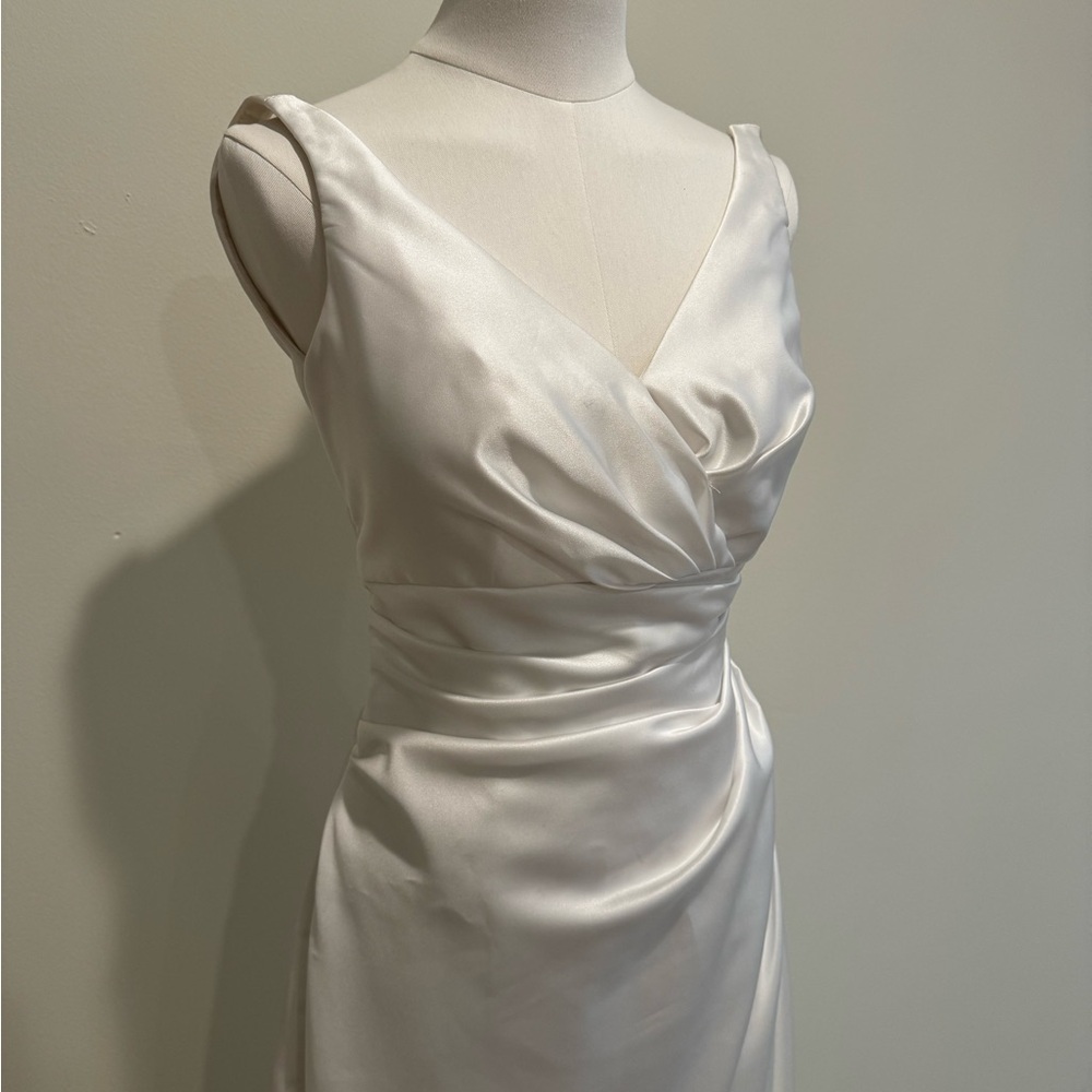 Bridal Dress - Picture 3 of 4
